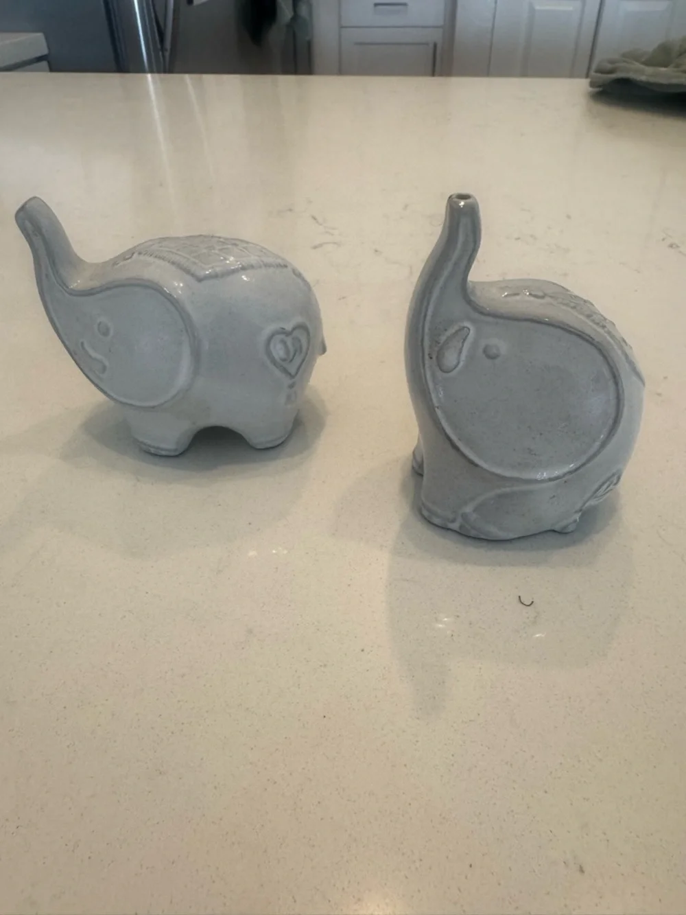 RARE Jonathan Adler Retired Elephant Salt & Pepper Shakers Gray